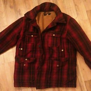 Vintage Men's Woolrich plaid Hunting Jacket S 42